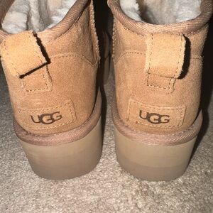 UGG Classic Ultra Mini Platform